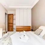 Guestready - Spacious Stay Near Champs-Elysees